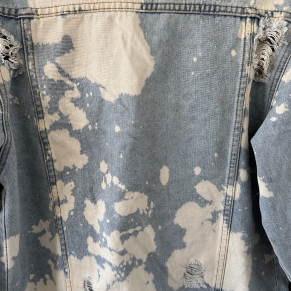 Carbon Woman Medium Distressed Oversized Blue Denim Jean Jacket Destroyed Holes - Picture 3 of 7